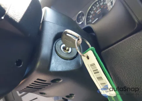 2006 Hummer H3 Suv из США, поврежденный, VIN 5GTDN136768134628